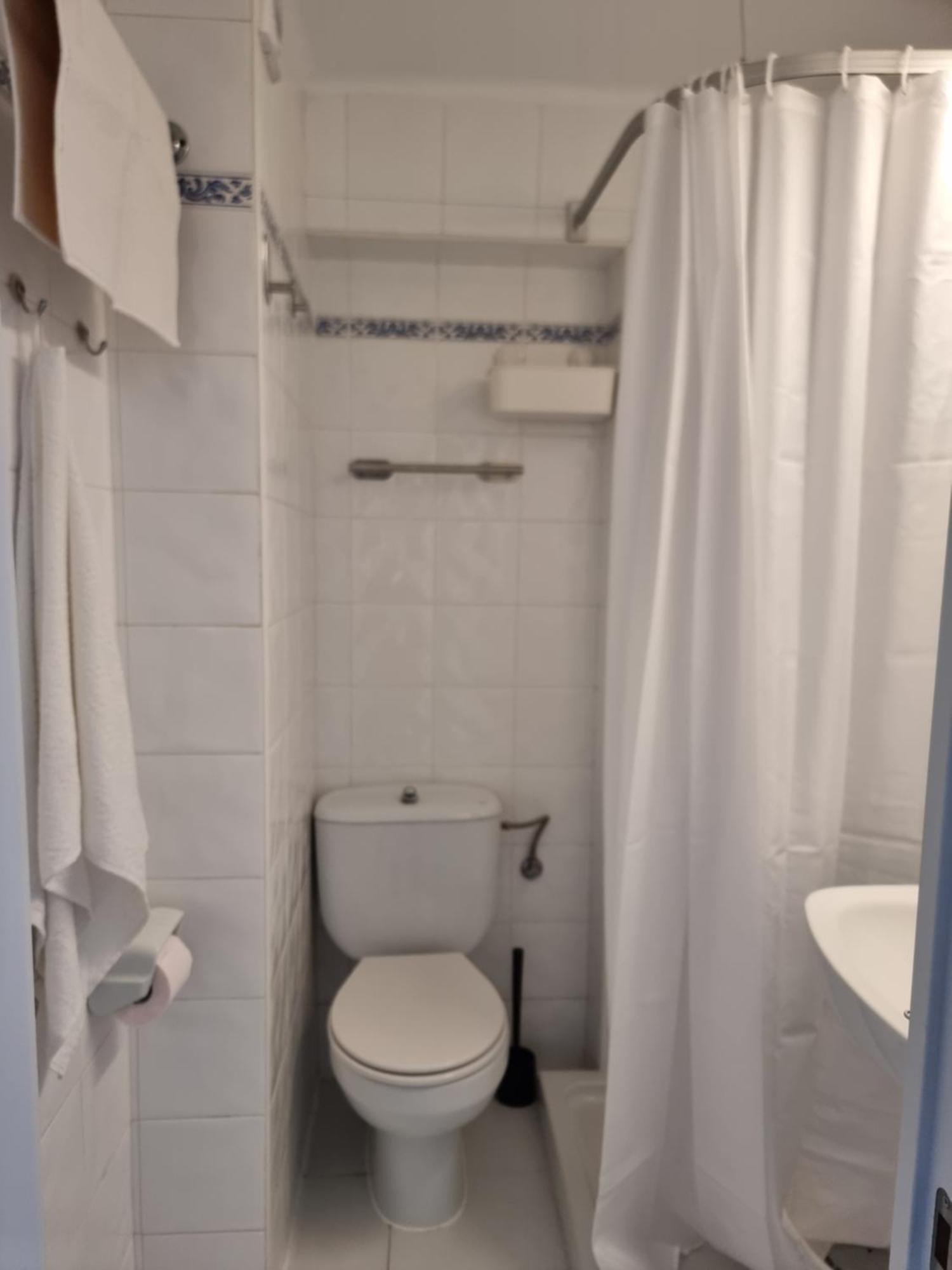Apart 2 Habit Vistas Playa Y Montana Lift Parking Calella Luaran gambar
